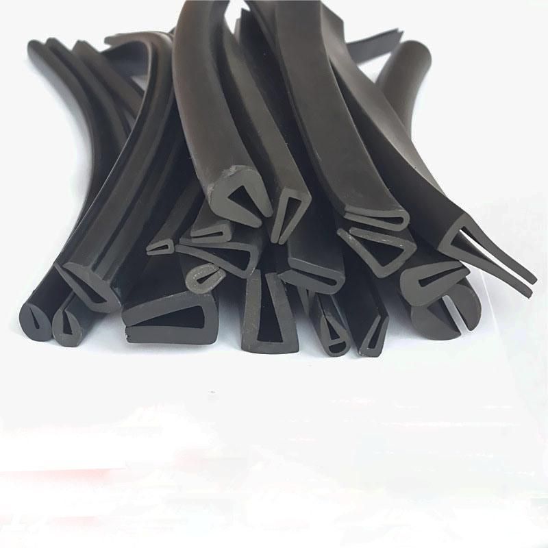 Black Color Extruded U Strip