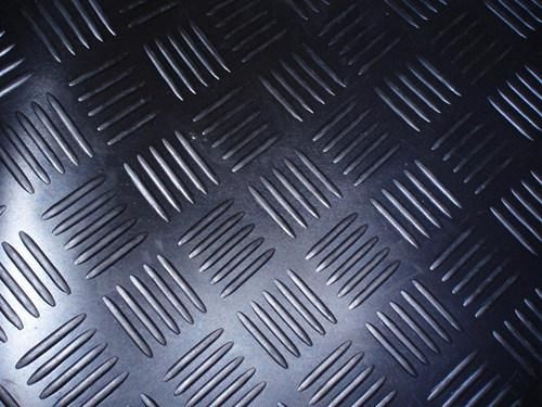 Water Proof, Anti Slip Checker Rubber Mat Roll