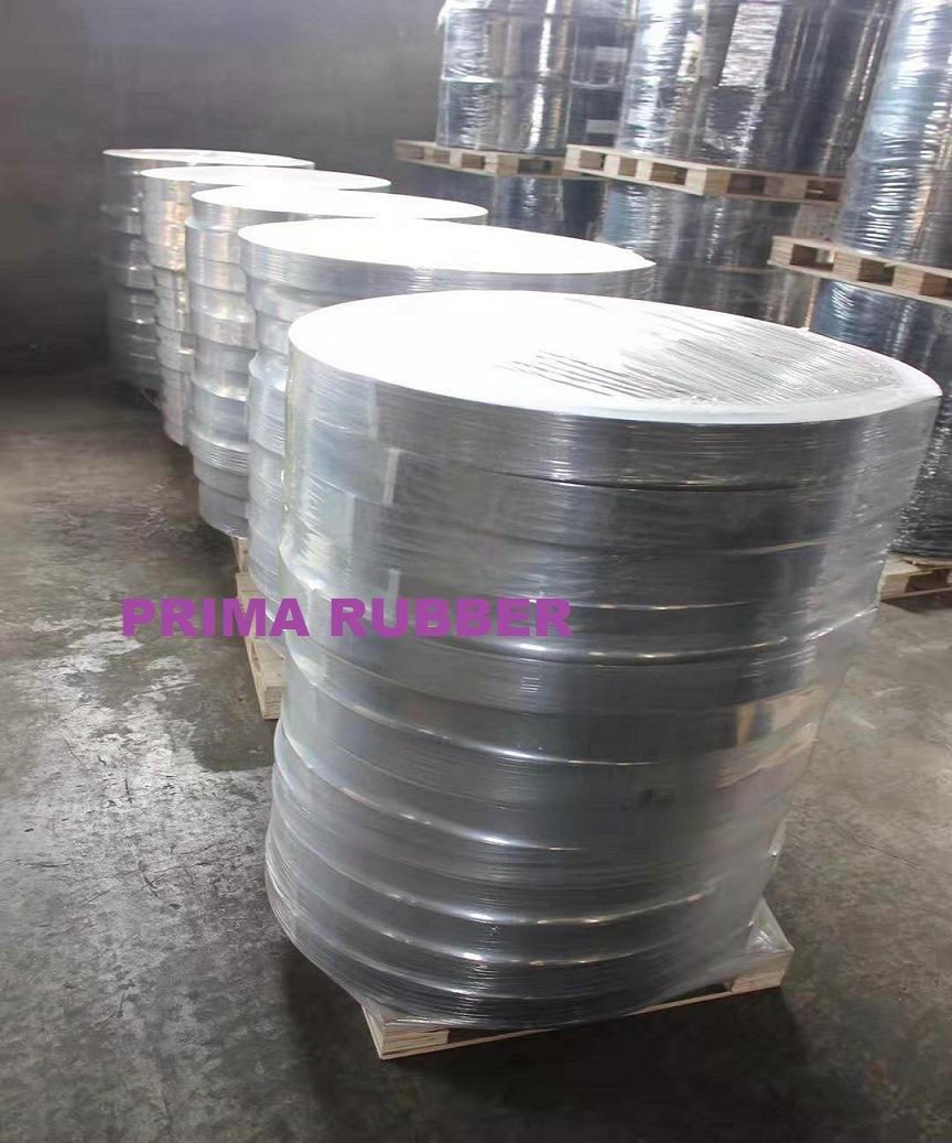 PARA Natural Rubber Sheet Professional Grade High Wear Resistant Tensile Strenth> 22MPa 40~45HD