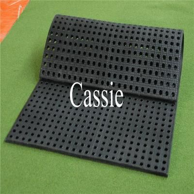 Comfortable Anti Fatigue Perforated Rubber Hollow Mat
