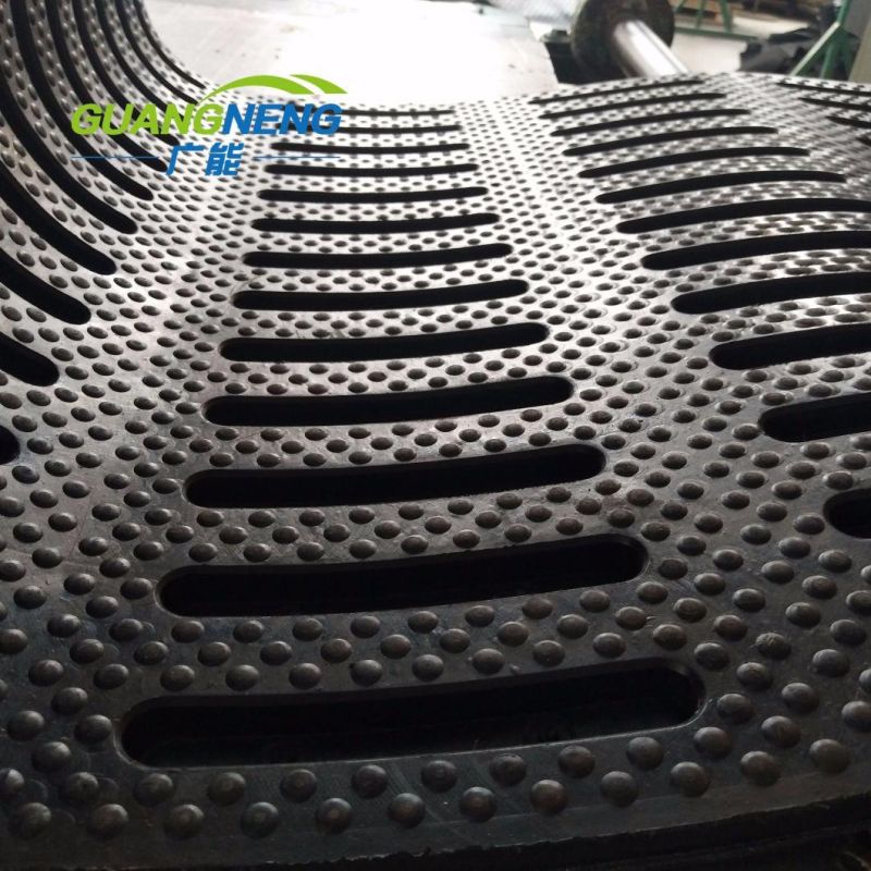 Hole Design Piglet Insulation Pad Mat