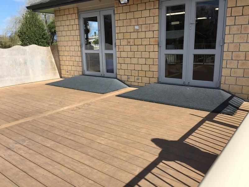 OEM Service Rubber Threshold Ramp for Wheelchairs