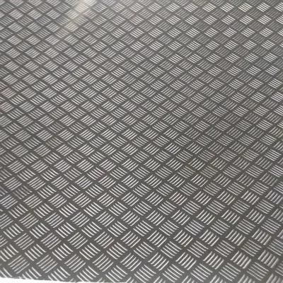 Anti-Slip Checker Rubber Mat for Flooring and Walkway