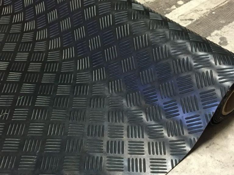 3-8mm Anti Slip Nonskid Checker Pattern Rubber Floor Rubber Sheet