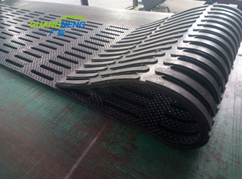 Hole Design Piglet Insulation Pad Mat