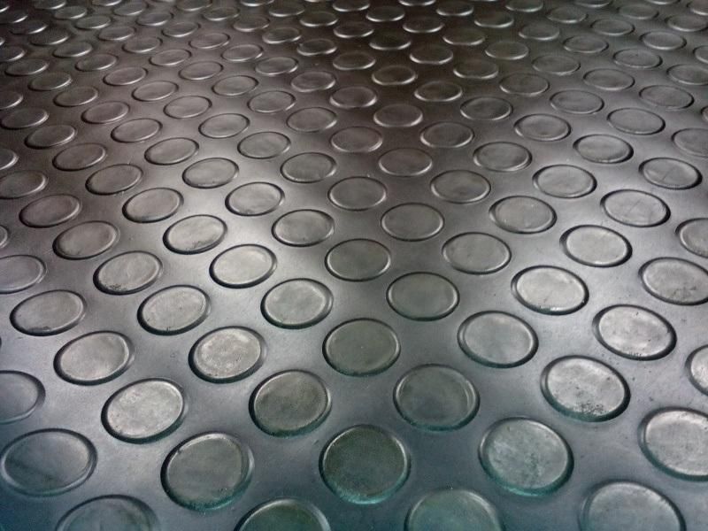 Anti-Slip Rubber Mat Round Stud Coin Rubber Flooring