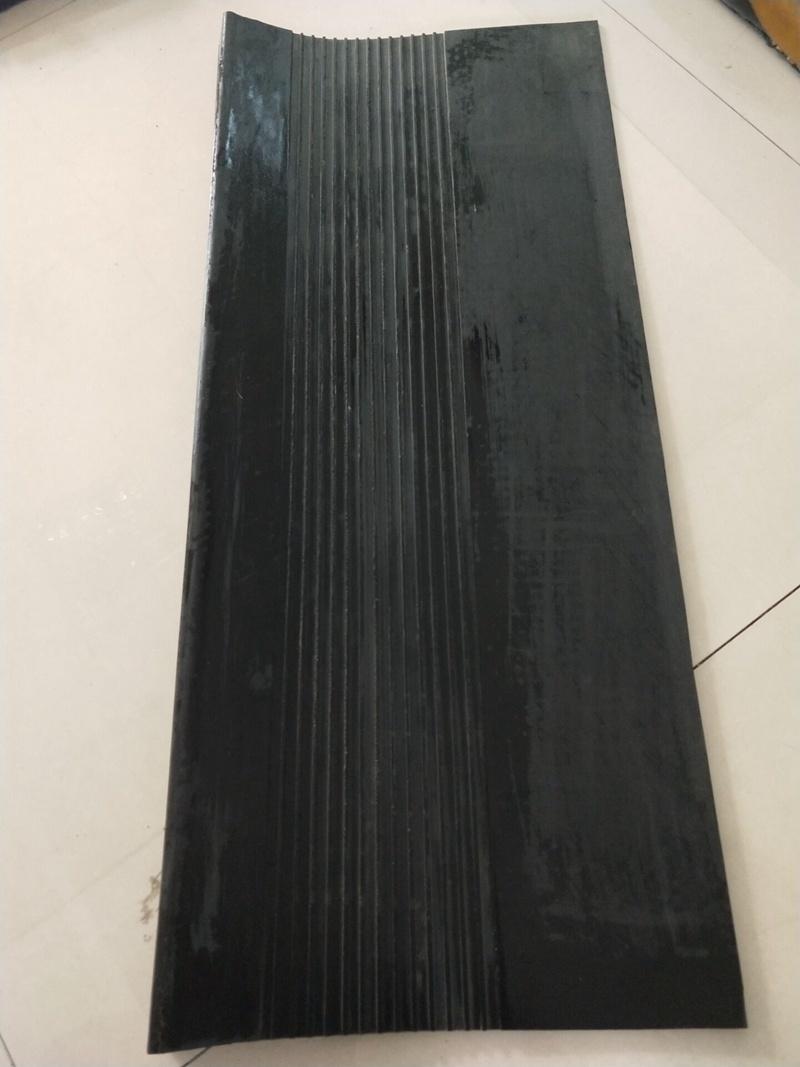 Chinese Manufacturer Nonslip Rubber Stair Matting with Cheap Price