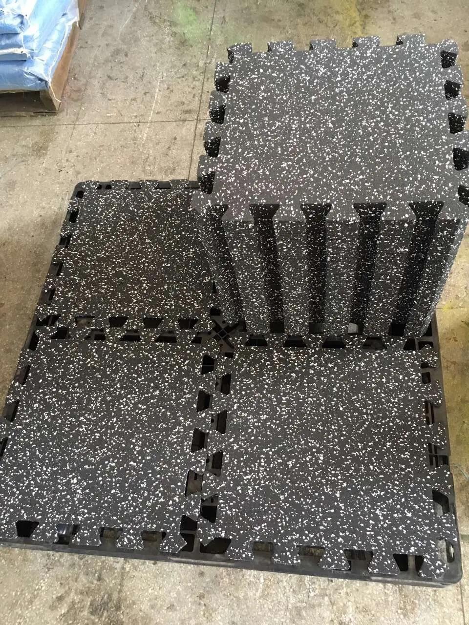 Recycled Eco Friendly Rubber Flooring Indoor Gym Mat Rolls
