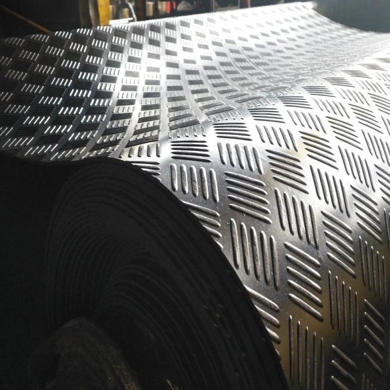Anti-Skid Non Conductive Checker Runner Anti Slip Rubber Mat Rubber Floor Rubber Sheet
