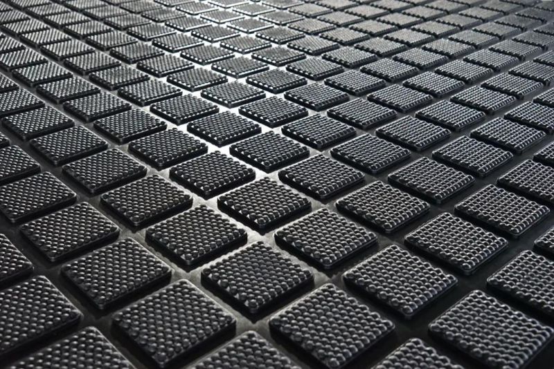 Popular Black Anti Slip Cow Horse Matting Stable Mats Used in Animal Floor/Kitchen