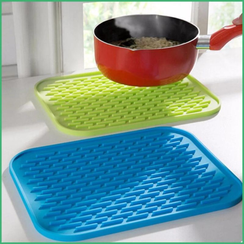 China Factory Customized Silicone Rubber Oven Table Placemat for Kitchenware