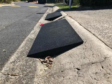 Easy Fix and Maintenance Rubber Parking Ramp