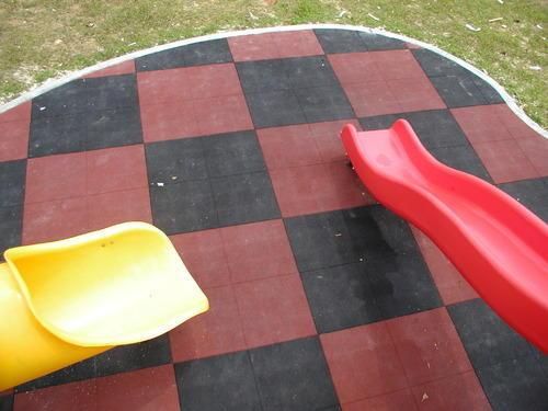 Kindergarten Playground Were-Resistant Rubber Floor Tiles
