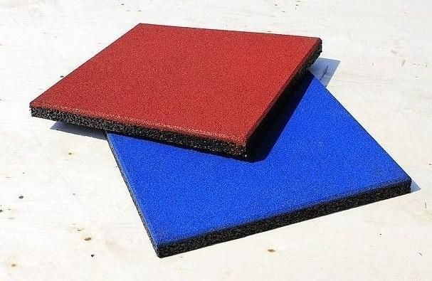 Anti-Shock Easy Drainage Anti-Slip Rubber Flooring Playground Rubber Tile