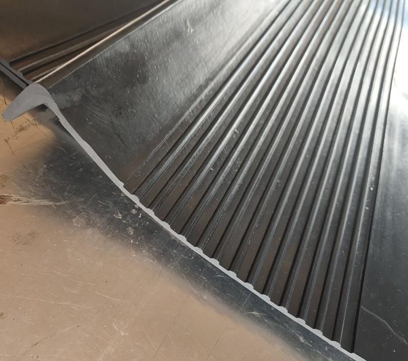 Chinese Manufacturer Nonslip Rubber Stair Matting with Cheap Price