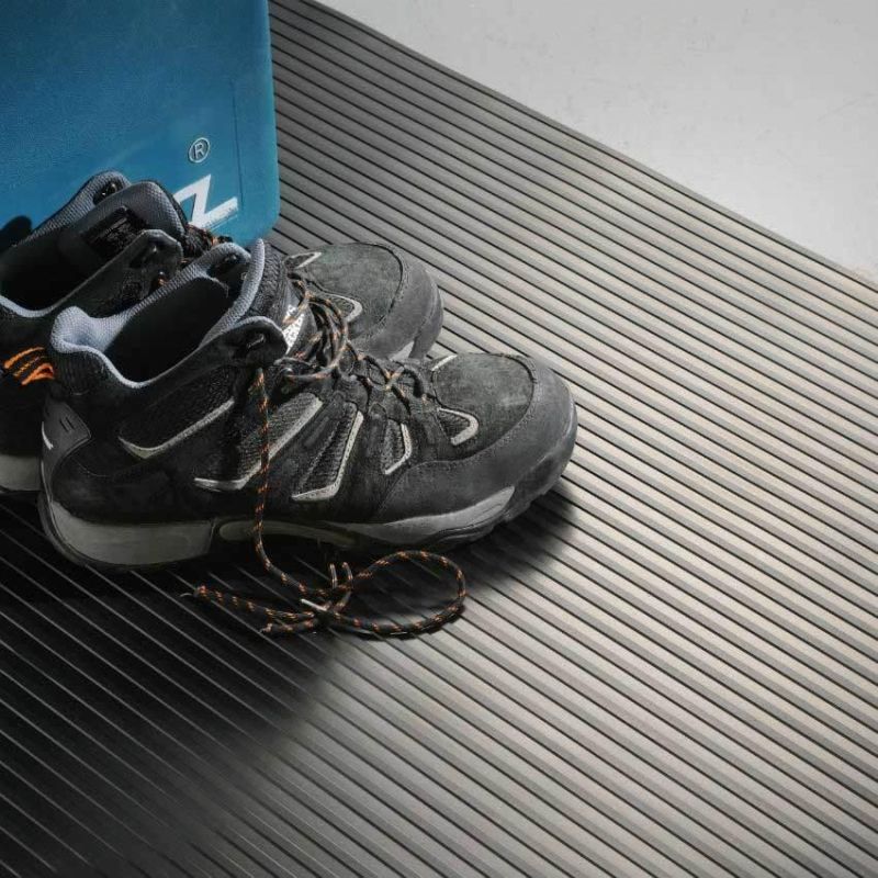 Anti-Slip Wide Ribbed Rubber Floor Mat for Airport