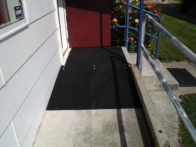 Water Proofing Rubber Threshold Ramp with Beveled Sides
