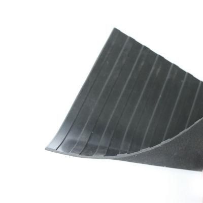 Wholesale Vulcanized Anti Slip Rubber Car Garage Mat in Roll