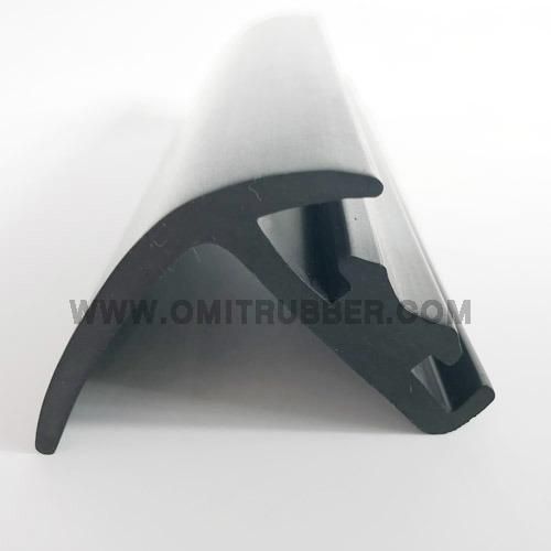 Manufacturer of Bus Door Seal EPDM Rubber Extrusions