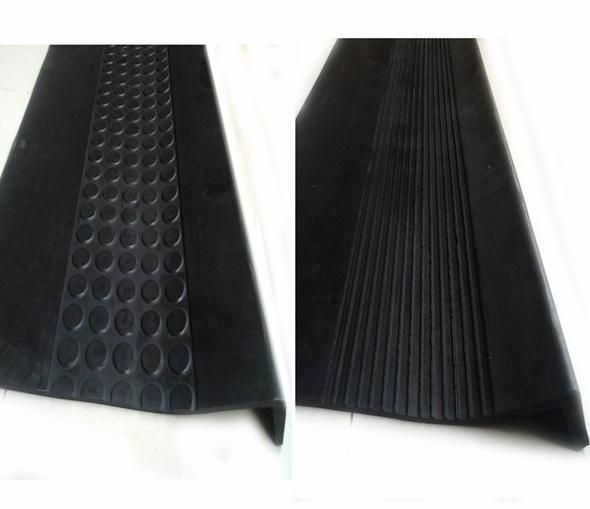 Chinese Manufacturer Nonslip Rubber Stair Matting with Cheap Price