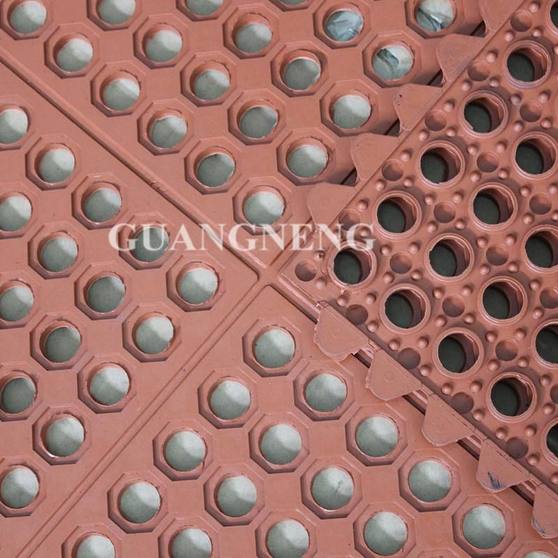 Interlocking Hotel Rubber Kitchen Mat / Oil Resistance Flooring