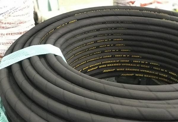 En853 1sn 2sn Oil Resistant Synthetic Rubber High Pressure Hydraulic Rubber Hose