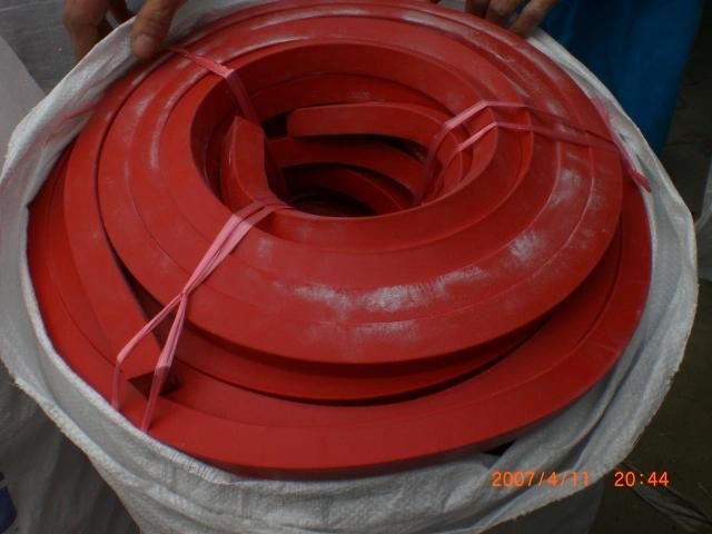 Silicone Stripe, Silicone Profile, Silicone Extrusion, Silicone Cord, Silicone Seal Made with Food Grade Silicone Rubber Without Smell (3A1004)