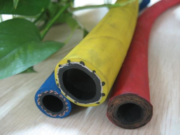 Chinese Wire Braided High Pressure Flexible Rubber Hose with Good Quality