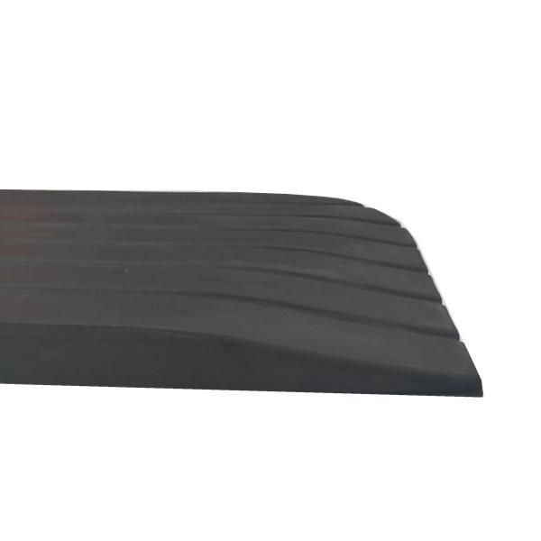 Systematic Manufacturing Rubber Step Ramp for Rubber Stair and Duplex Staircase