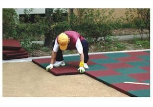 Outdoor Rubber Square Tiles Gym Floor Mat Playground Rubber Flooring